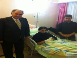 Yılmaz'dan depremzede ziyareti